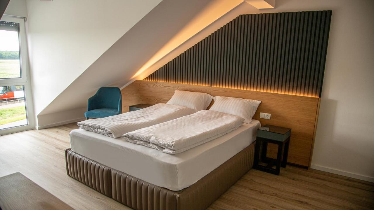 Rheinapart Hotel Und Boardinghouse Bornheim  Extérieur photo